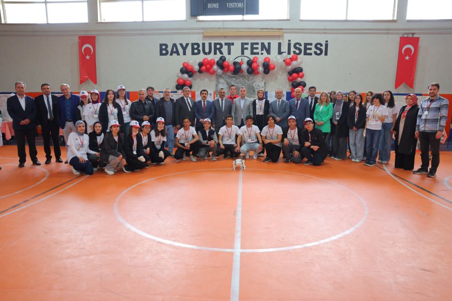 Valimiz Sayın Mustafa Eldivan, TÜBİTAK 4006 Bilim Fuarı’nın açılışına katıldı.